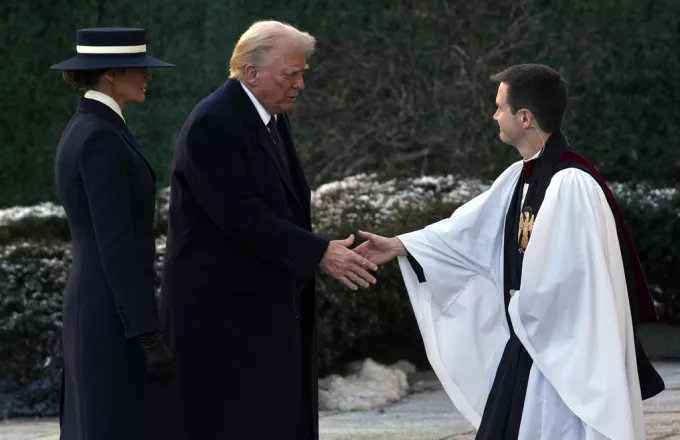 Με εκτελεστικά διατάγματα ο Τραμπ θα ιδρύσει το DOGE και θα αναστείλει το δικαίωμα απόκτησης της ιθαγένειας για όσους γεννιούνται στις ΗΠΑ