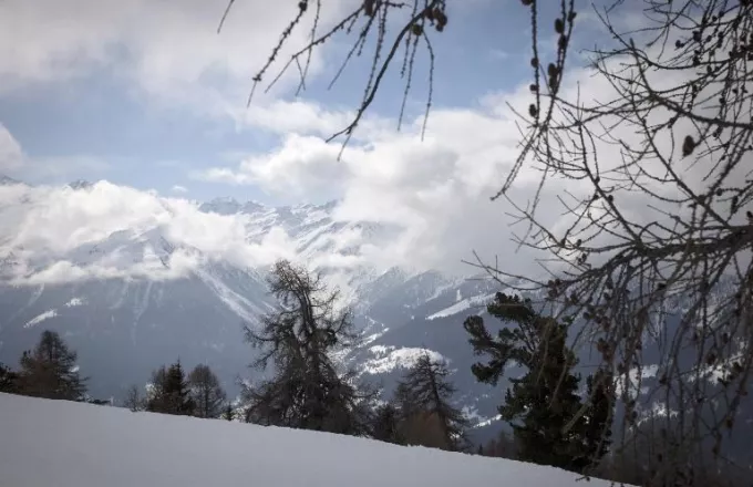 «Αρκετοί» αγνοούμενοι μετά από χιονοστιβάδα στις Ελβετικές Άλπεις