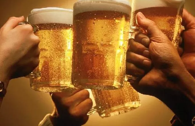 «Συγγνώμη, η μπύρα μας τέλειωσε»: Οι κυρώσεις της Δύσης αγγίζουν και τους Ρώσους λάτρεις της ξένης μπύρας