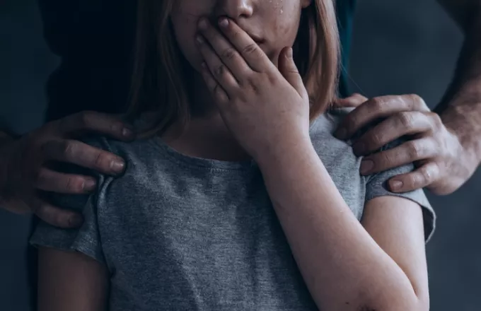 Ηράκλειο: Στη φυλακή ο πατέρας που κακοποιούσε σεξουαλικά την κόρη του επί μια 5ετία