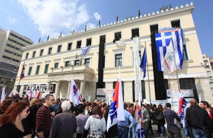 Δ. Αθηναίων: Οι συμβασιούχοι καλύπτουν πάγιες και διαρκείς ανάγκες