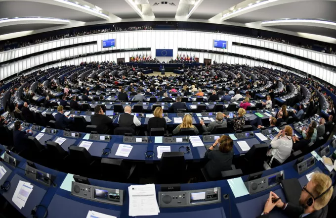  Το Ευρωπαϊκό Κοινοβούλιο ψήφισε υπέρ της επιτάχυνσης της παραγωγής πυρομαχικών στην ΕΕ