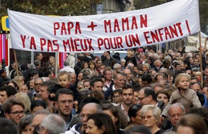 Γαλλία: Μαζικές διαδηλώσεις κατά των γάμων και της υιοθεσίας ομοφυλοφίλων