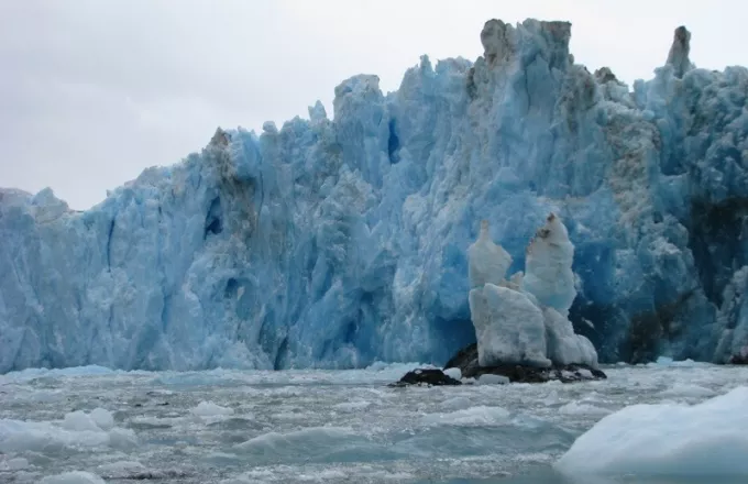 Χιλή: Έκλεψαν πάγο χιλιάδων ετών για... κοκτέιλ