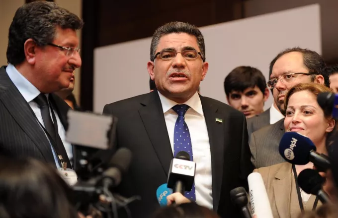 Ο Γκασάν Χίτο εξελέγη πρωθυπουργός των σύρων αντικαθεστωτικών