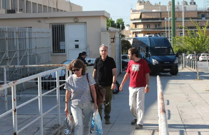 Πρωτοχρονιά στο σπίτι του για Δημήτρη Κουφοντίνα. Νέα εξάημερη άδεια