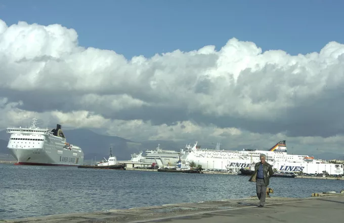 Ναυτική νάρκη 400 κιλών βρέθηκε στο λιμάνι της Πάτρας