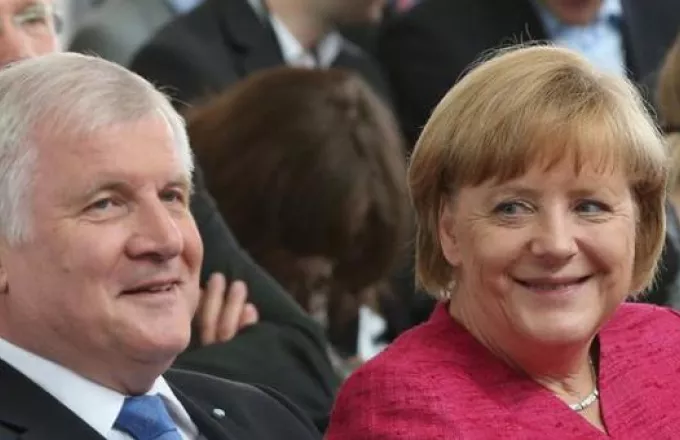 Συντριπτική νίκη των συμμάχων Μέρκελ στη Βαυαρία δείχνουν τα exit-polls – έξω ο Ρέσλερ
