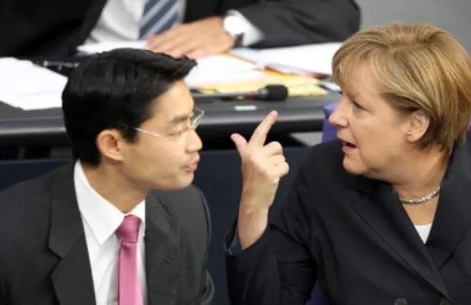 Γερμανία: Προεκλογικές αποστάσεις μεταξύ CDU και FDP
