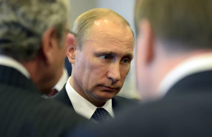 Ύφεση 4% για τη Ρωσία αν το πετρέλαιο μείνει στα 60 δολάρια το βαρέλι