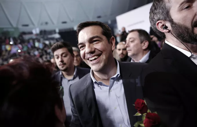 Bloomberg: Η κίνηση Ντράγκι αυξάνει την πίεση για τη νέα κυβέρνηση στην Αθήνα