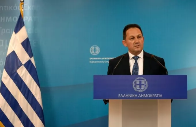 Πέτσας: 3 νομοσχέδια έως 10 Αυγούστου με θετικές εκπλήξεις. Αλλαγές στα ΜΜΕ