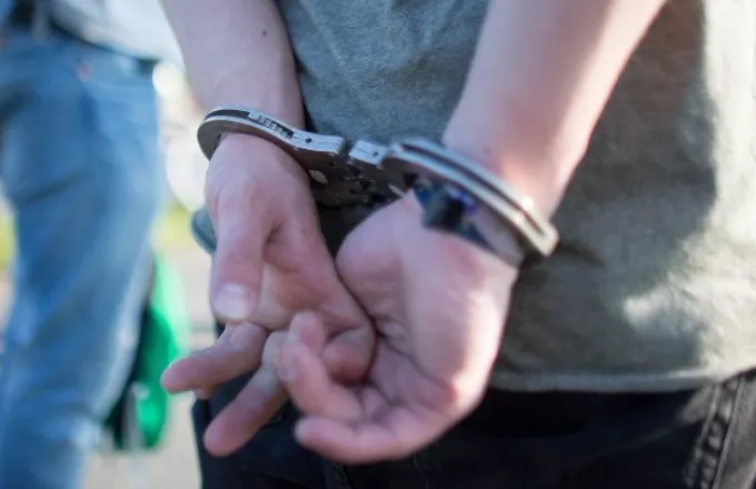Για διακίνηση ναρκωτικών συνελήφθησαν τέσσερα άτομα στην Ομόνοια