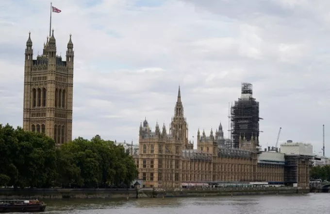 Δικαστική απόρριψη αιτήματος ακύρωσης αναστολής του βρετανικού κοινοβουλίου