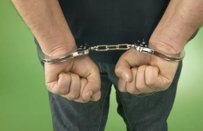 Συνελήφθη 52χρονoς έμπορος για οφειλές προς το Δημόσιο 