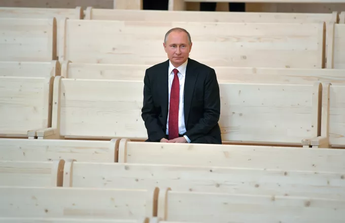 Alexei Druzhinin/Sputnik, Kremlin Pool Photo via AP