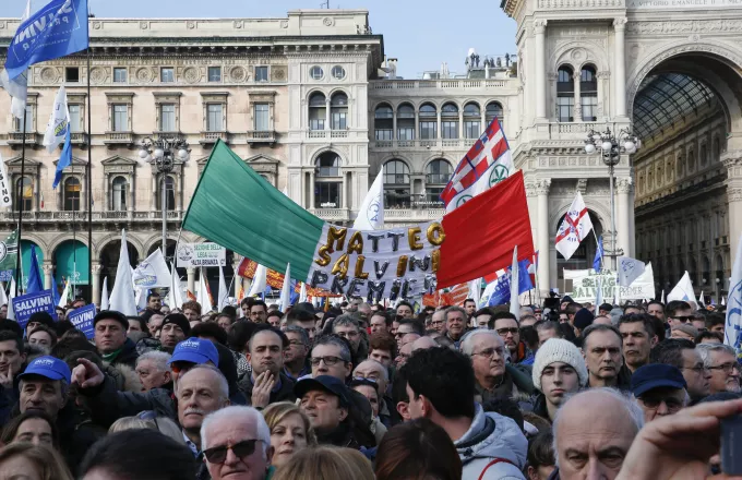 Ιταλία: Διαδηλώσεις ακροδεξιών και αντιφασιστών σε όλη τη χώρα