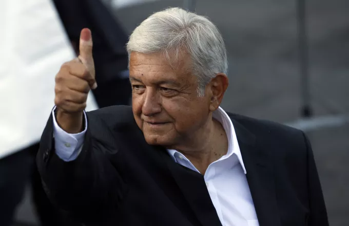 Τη μείωση της μετανάστευσης πρότεινε ο πρόεδρος του Μεξικού στον Τραμπ 