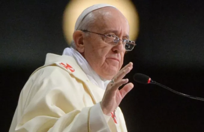 Η θεραπεία που συνιστά ο Πάπας για τις ομοφυλοφιλικές τάσεις των παιδιών 