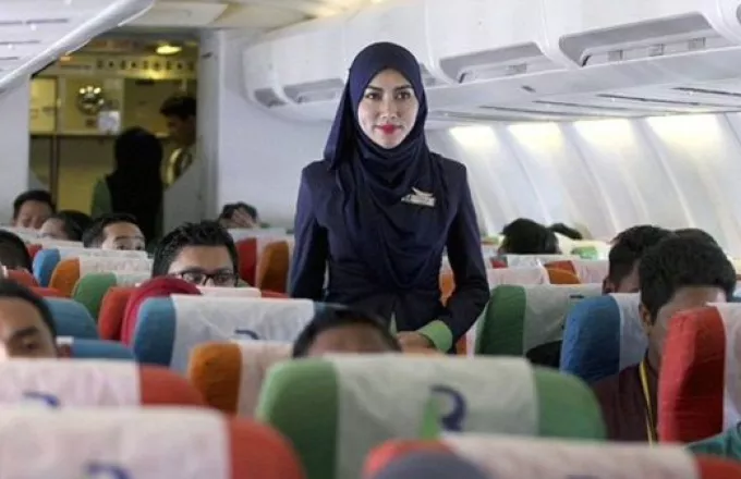 Αεροσυνοδοί της Air France αρνούνται να φορούν μαντίλα στην Τεχεράνη