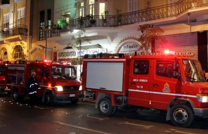 Πυρκαγιά σε πολυκατοικία στο Γαλάτσι - Απομακρύνθηκαν 20 ένοικοι