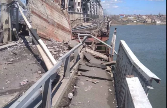Οι Ρώσοι βομβάρδισαν για 3η φορά τη γέφυρα στον ποταμό Δνείστερο
