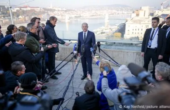 Η αβάσταχτη μοναξιά του Όλαφ Σολτς