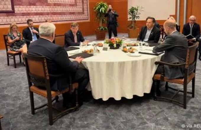 Συνάντηση διπλωματών για αμυντικές δαπάνες