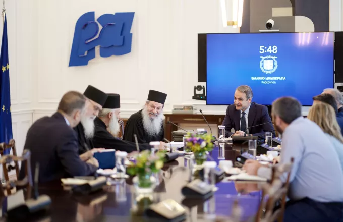 Κυριάκος Μητσοτάκης συνάντηση μοναχών