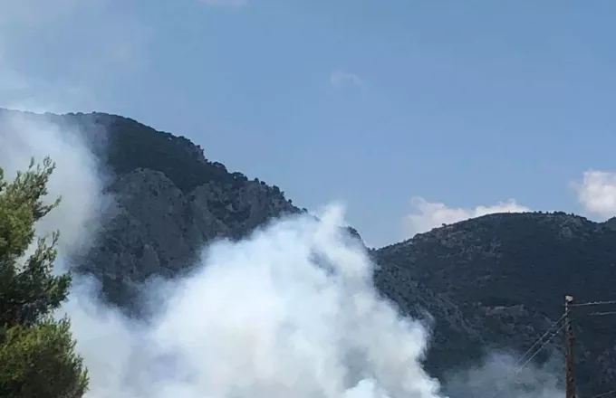 Πυρκαγιά στις Κεχριές: Εκκενώθηκε προληπτικά κατασκήνωση