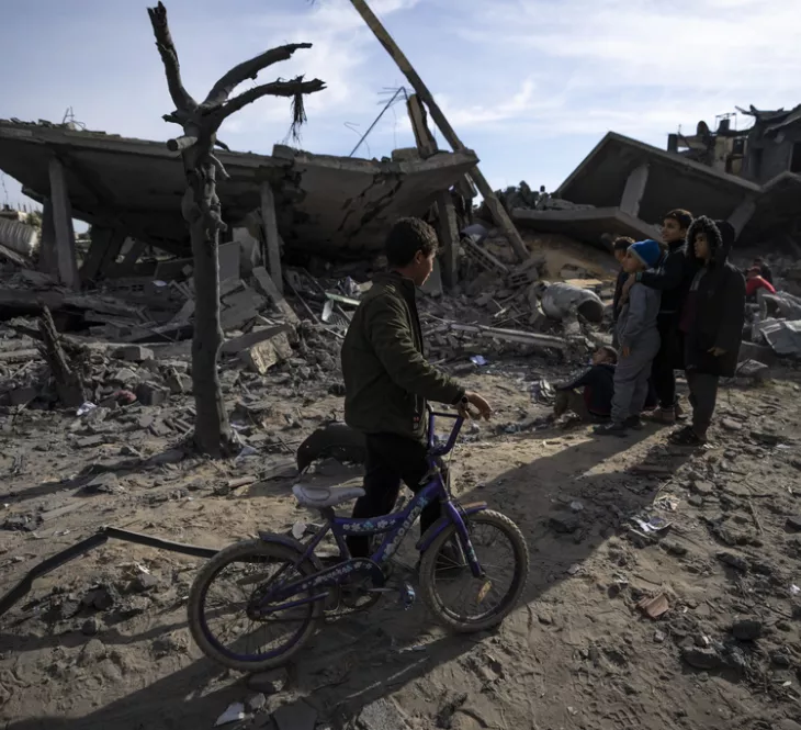 Ισραήλ: Στοχευμένες επιθέσεις στη Ράφα και αποστολή διαπραγματευτών στη Χαμάς