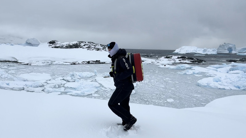 Γιώργος Τσιάνος: Ο Έλληνας γιατρός - αθλητής που κολύμπησε στην Ανταρκτική