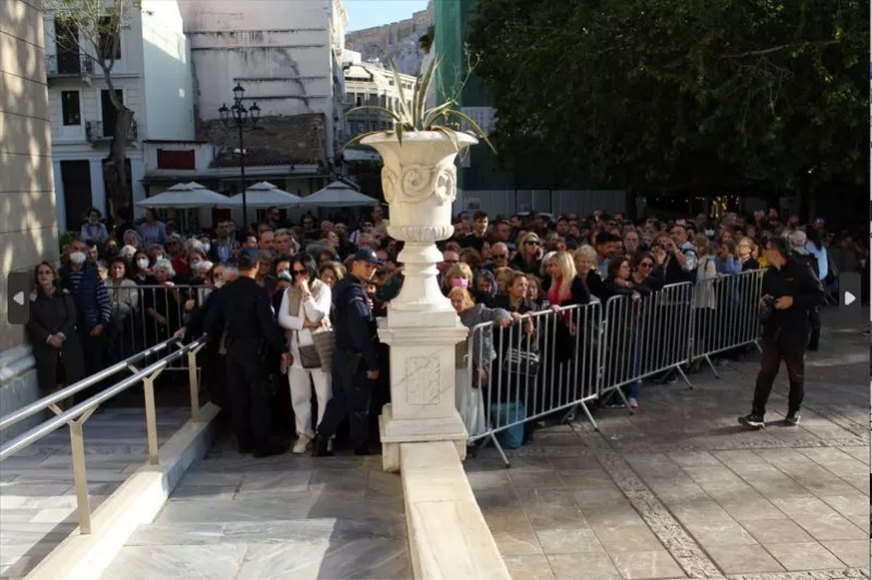 αξιον εστί
