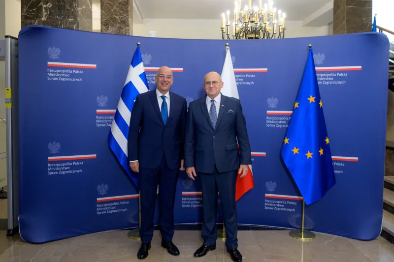 Δένδιας