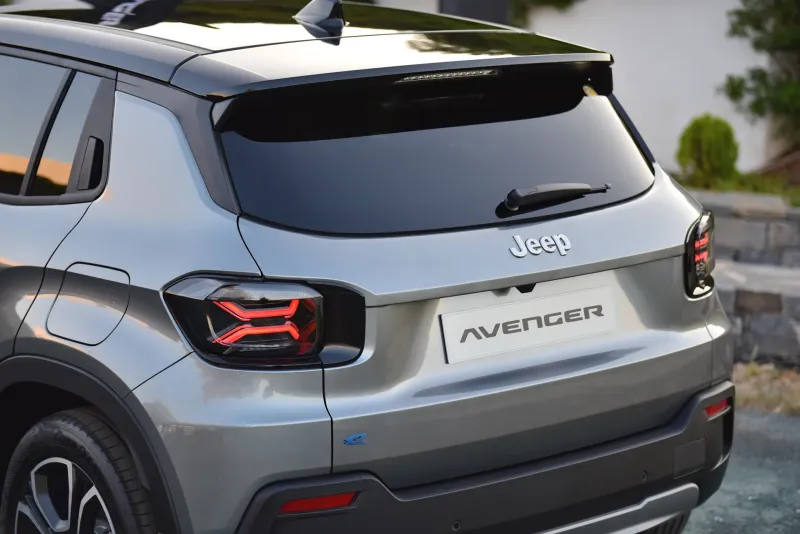 JEEP AVENGER