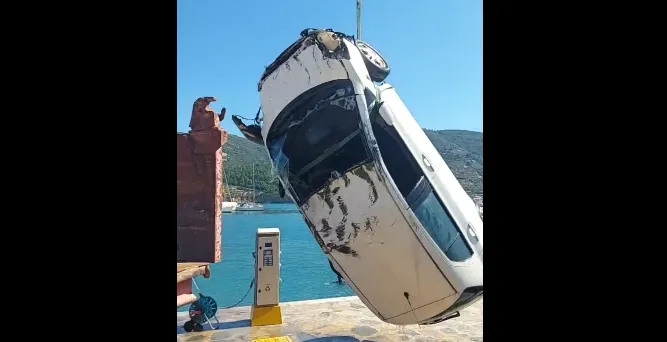 ΄΄