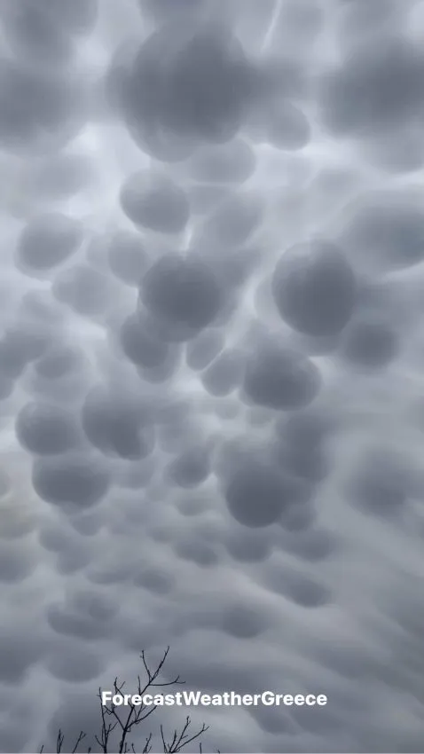 Τα σπάνια σύννεφα «Mammatus» εμφανίστηκαν σε Μεσσηνία και Λακωνία – Εικόνες που εντυπωσιάζουν