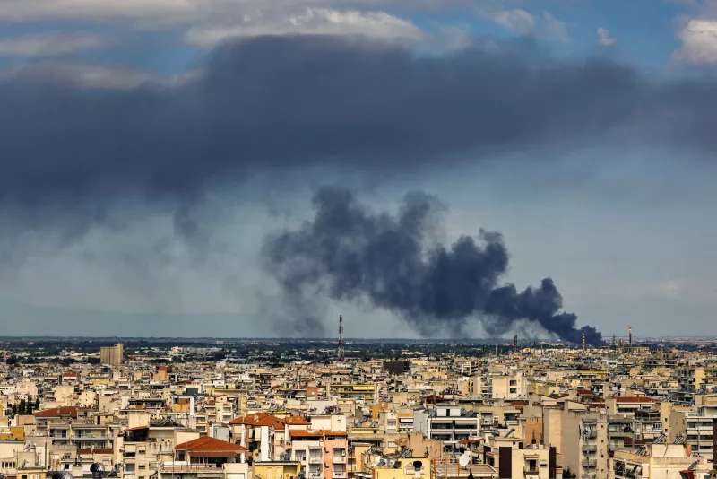 Φωτιά σε εταιρεία ανακύκλωσης στη ΒΙ.ΠΕ. Σίνδου – Ήχησε το 112