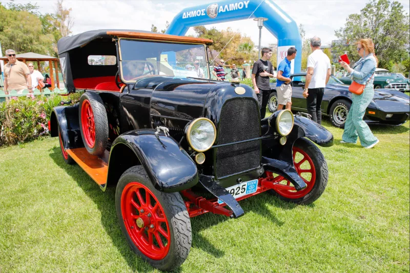 4ο Alimos Classic Car Sunday