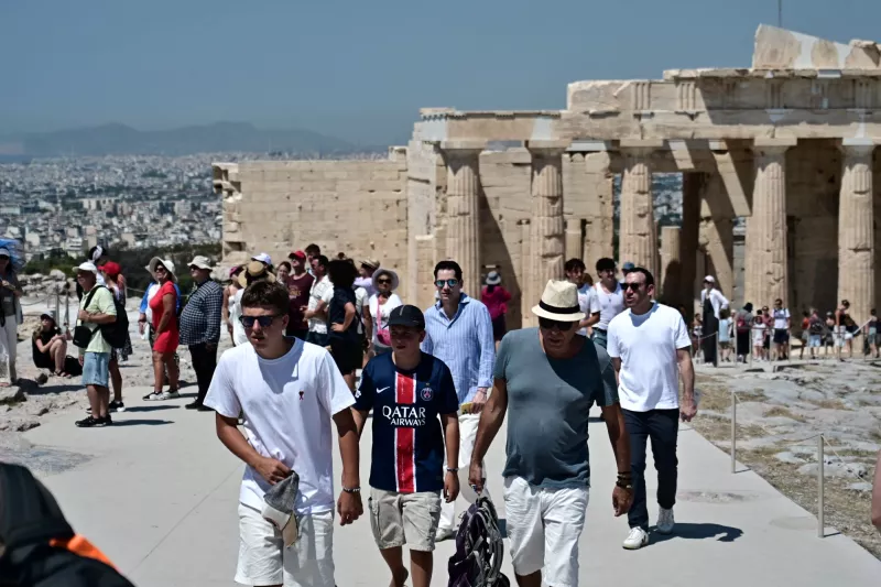 τουρίστες ακροπολη