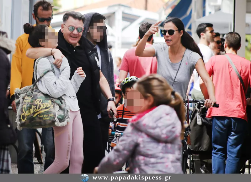 Ο Αλέξης Κούγιας με τα δύο παιδιά του, Μάιρα και Χρήστο