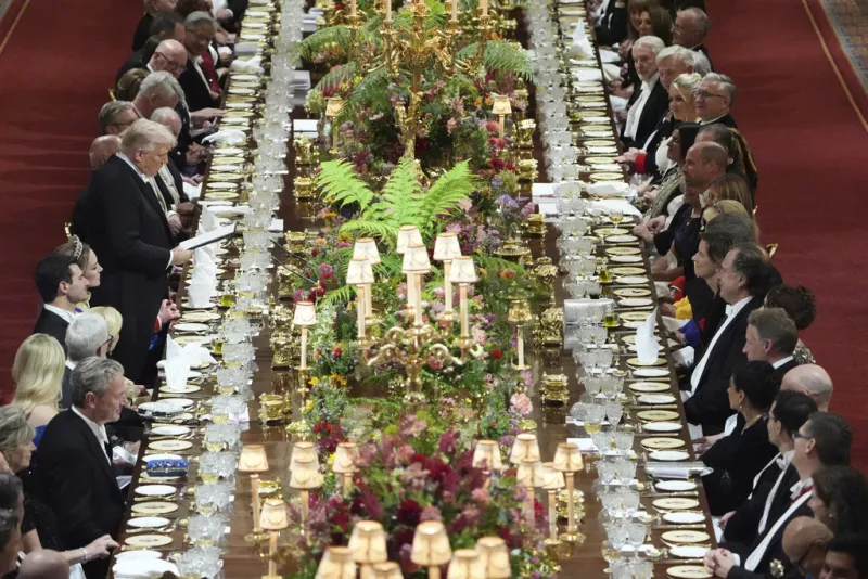 Κάρολος-Τραμπ