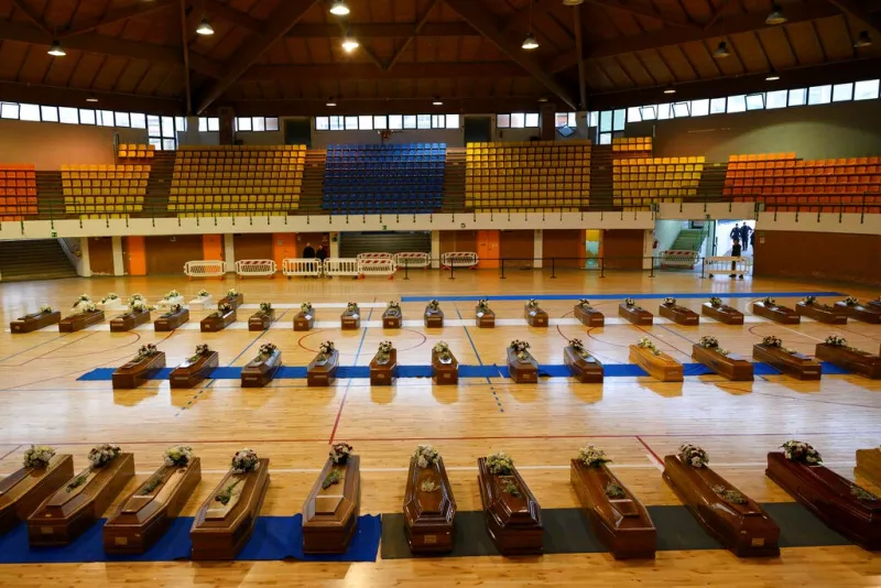 ιταλια φερετρα