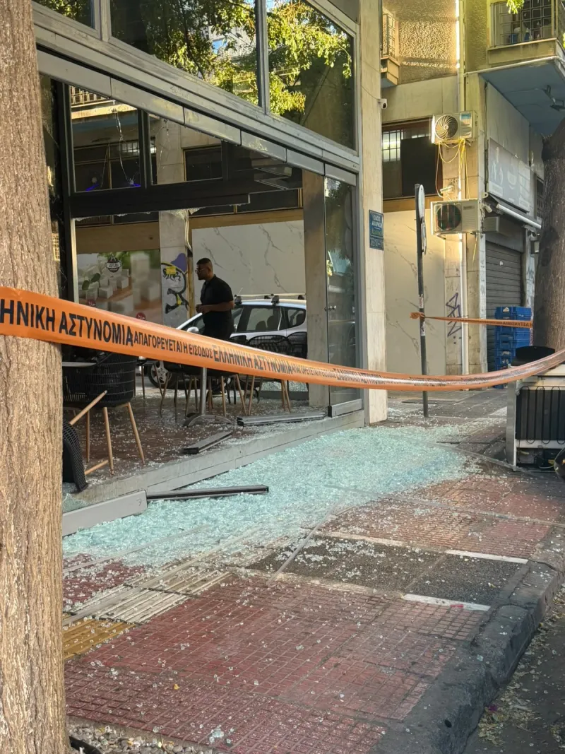 Έκρηξη σε καφετέρια στην Αχαρνών