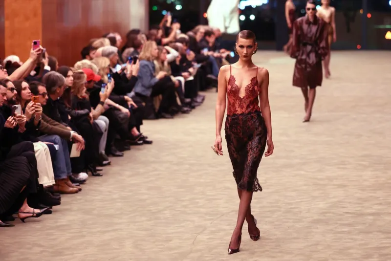 Μπέλα Χαντίντ