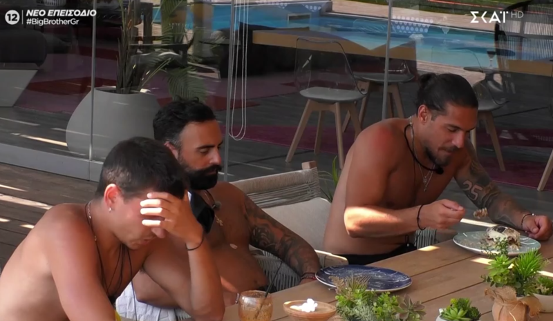 Big Brother: Έμεινε με το εχώρουχο παλεύοντας για την ασυλία: «Άφησες ιστορία» Big Brother: Έμεινε με το εχώρουχο παλεύοντας για την ασυλία: «Άφησες ιστορία»