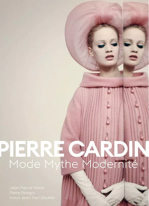 Το νέο βιβλίο για τον Πιερ Καρντέν