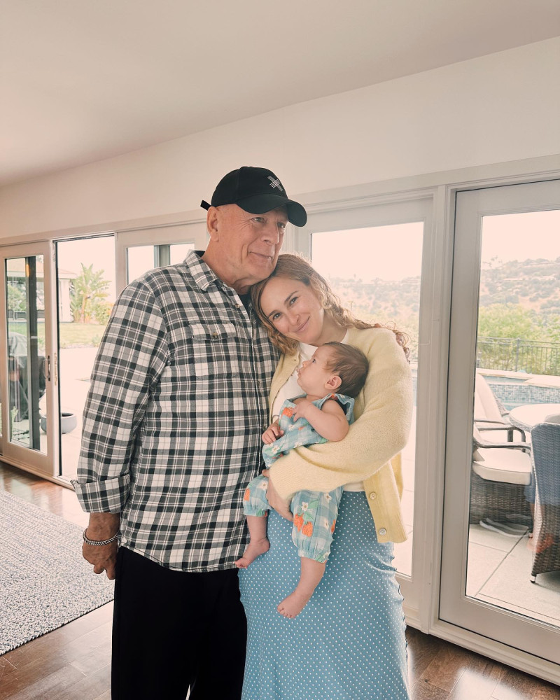 Ο Bruce Willis με την εγγονή του 