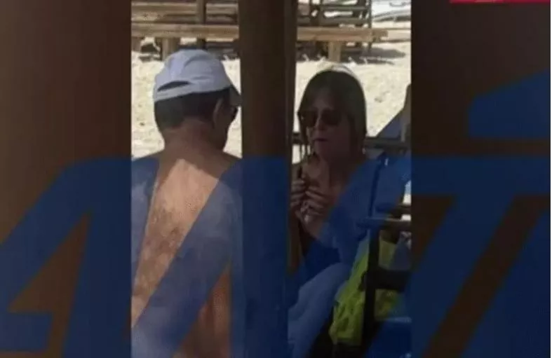 Εξαφάνιση 59χρονης στην Καβάλα: Η τελευταία φωτογραφία της από την παραλία