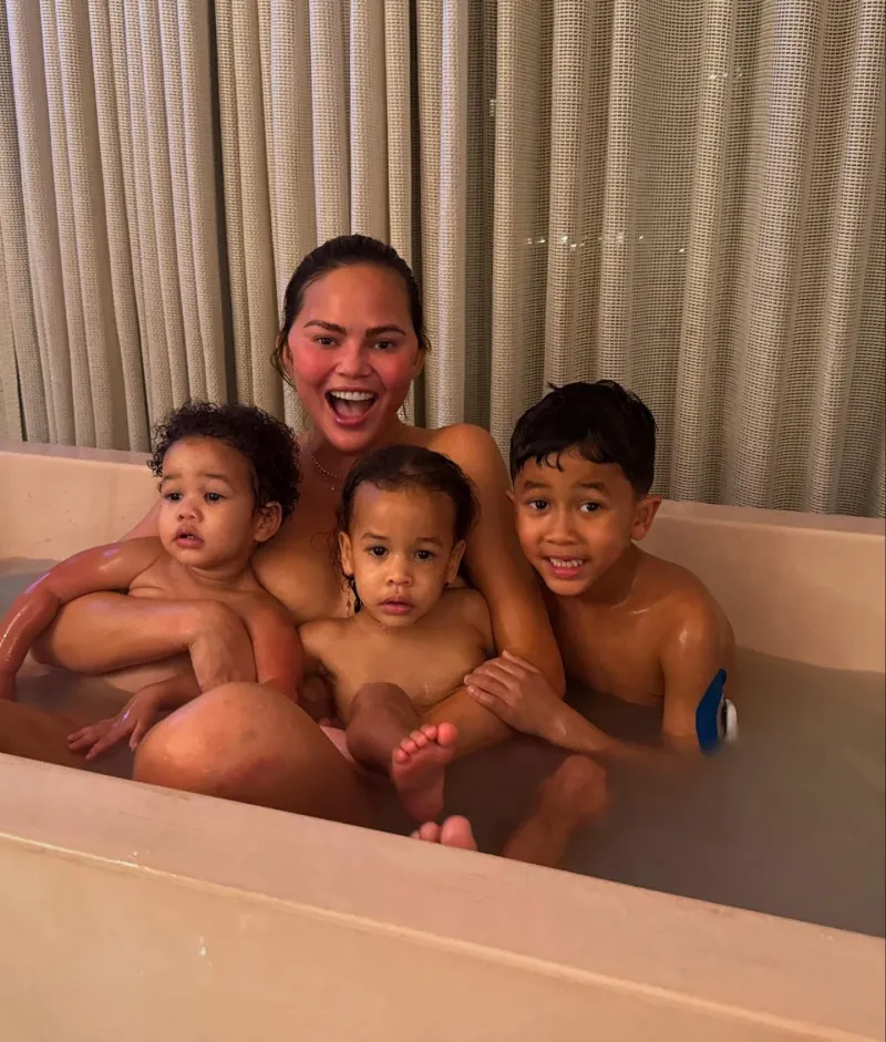 Η Chrissy Teigen